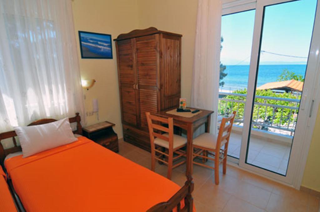 Sikoudis Gorgona Beach Skala Rachoni  Kamer foto