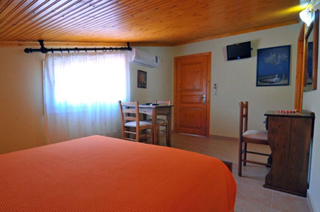 Sikoudis Gorgona Beach Skala Rachoni  Kamer foto
