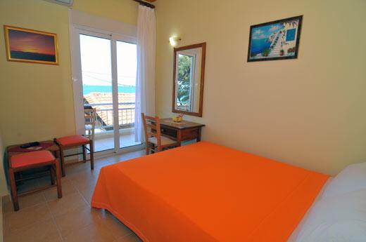 Sikoudis Gorgona Beach Skala Rachoni  Buitenkant foto